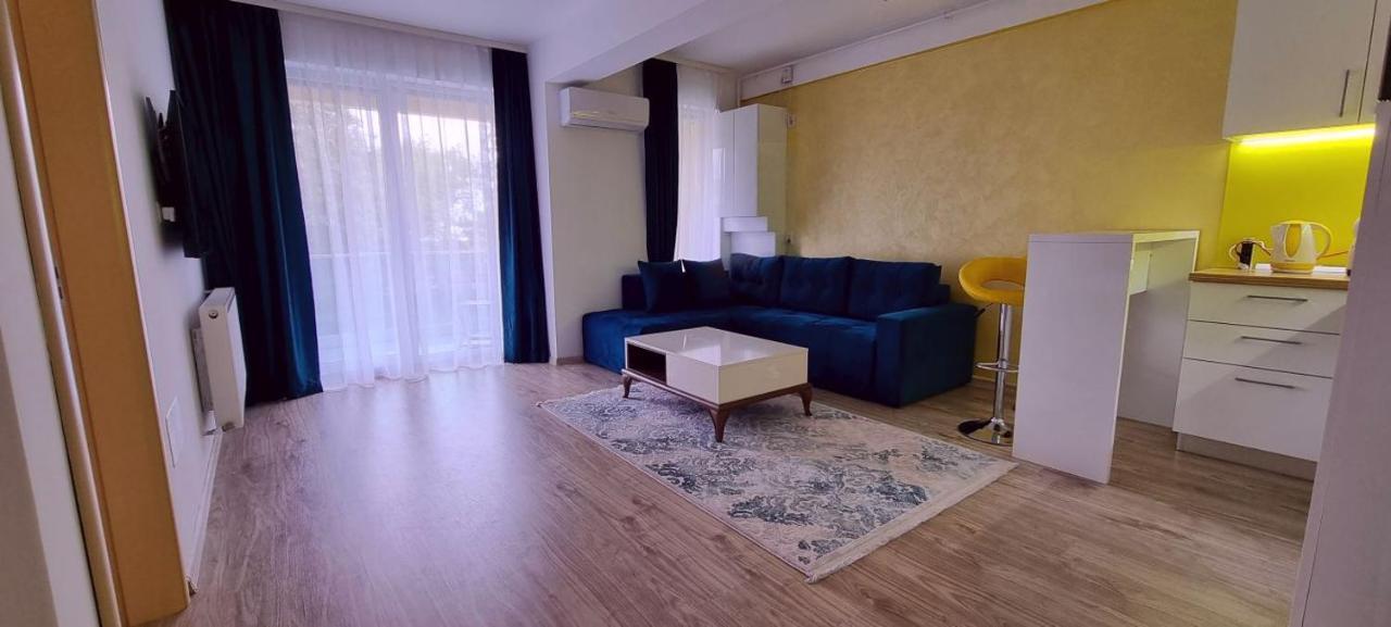 Eral Apartment Mamaia Exterior photo