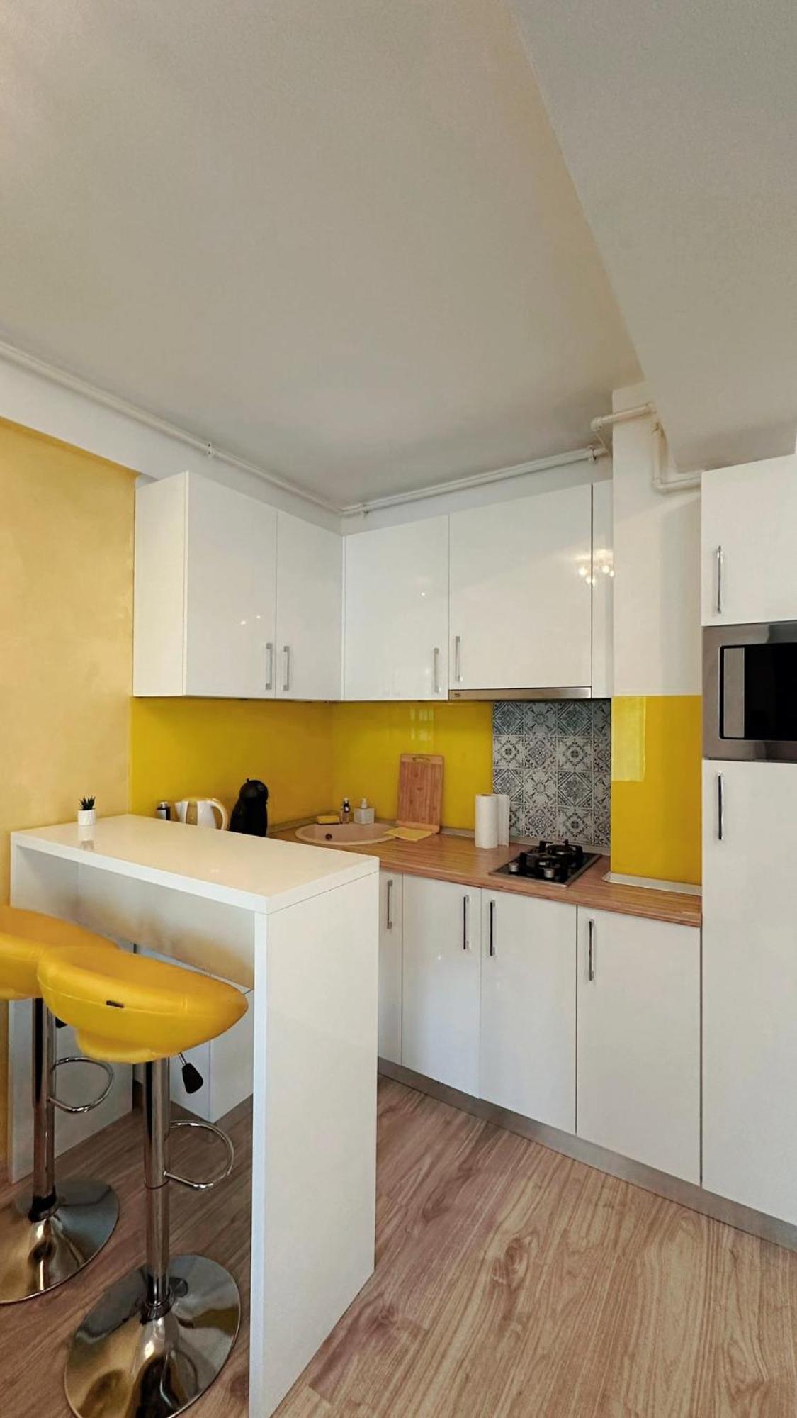 Eral Apartment Mamaia Exterior photo